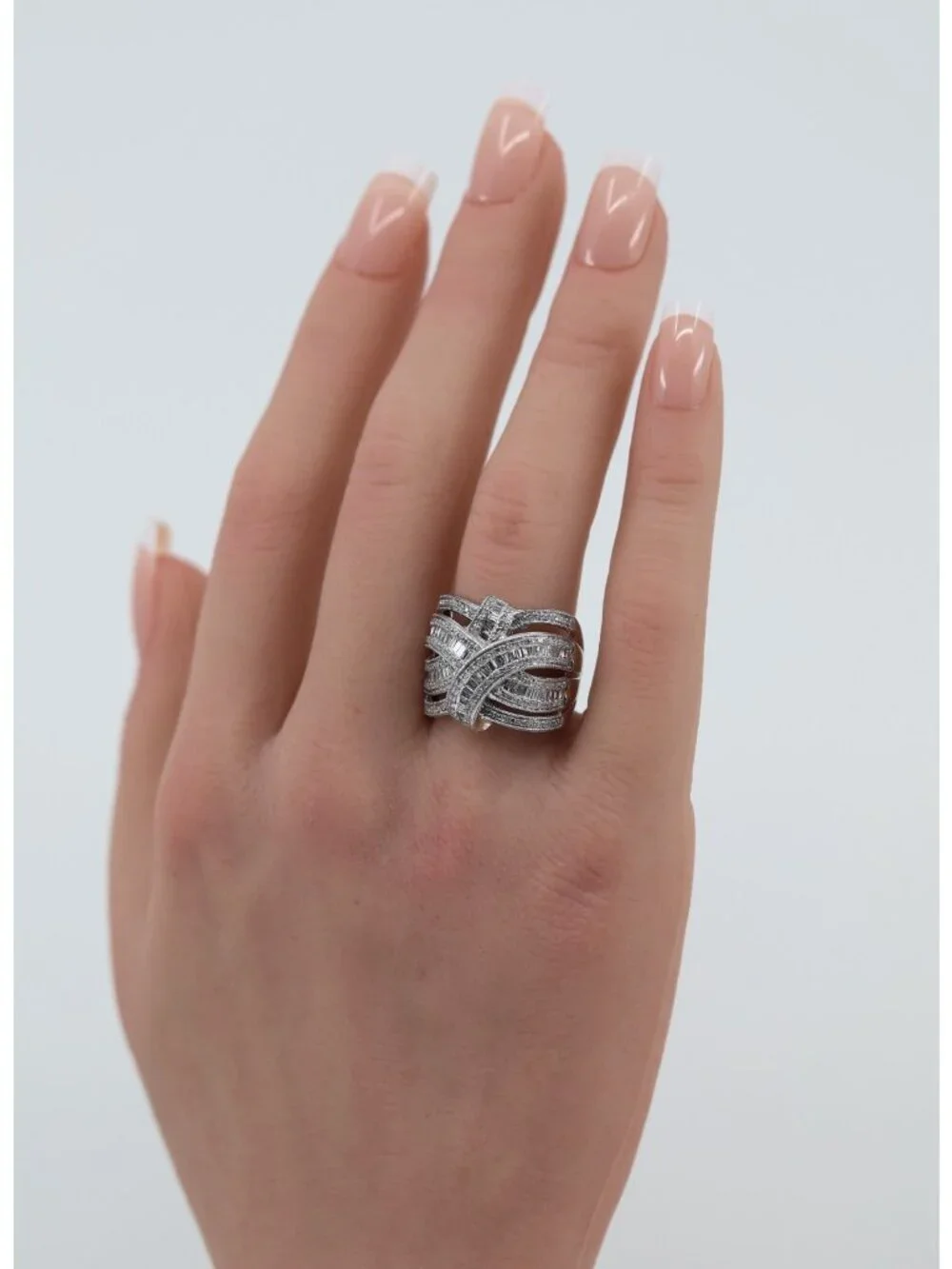 EFFY 14K White Gold 2.00ct Round Baguette Diamond Woven Crossover Ring - Size 7